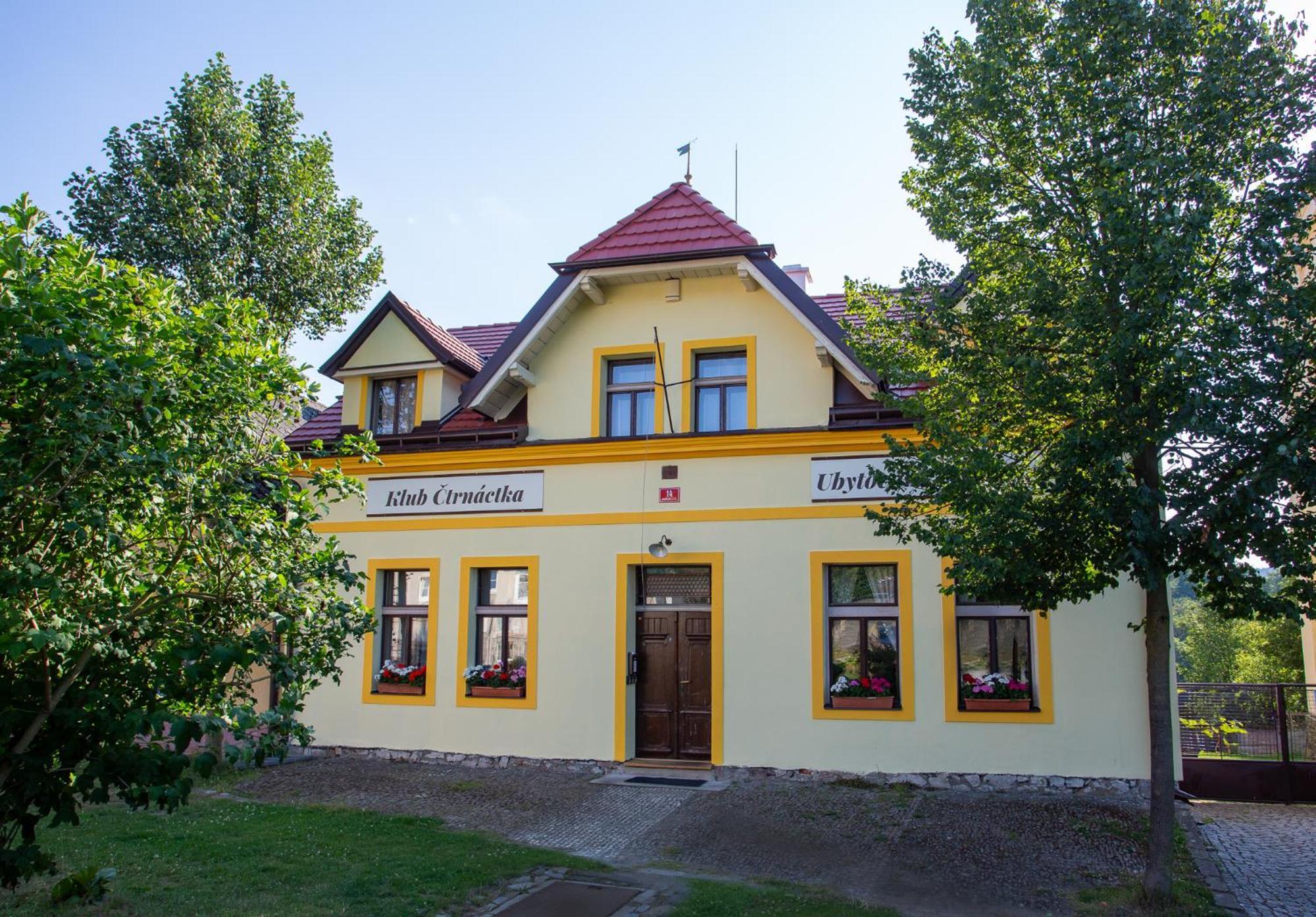 Penzion Ctrnactka Rataje nad Sázavou Exteriér fotografie